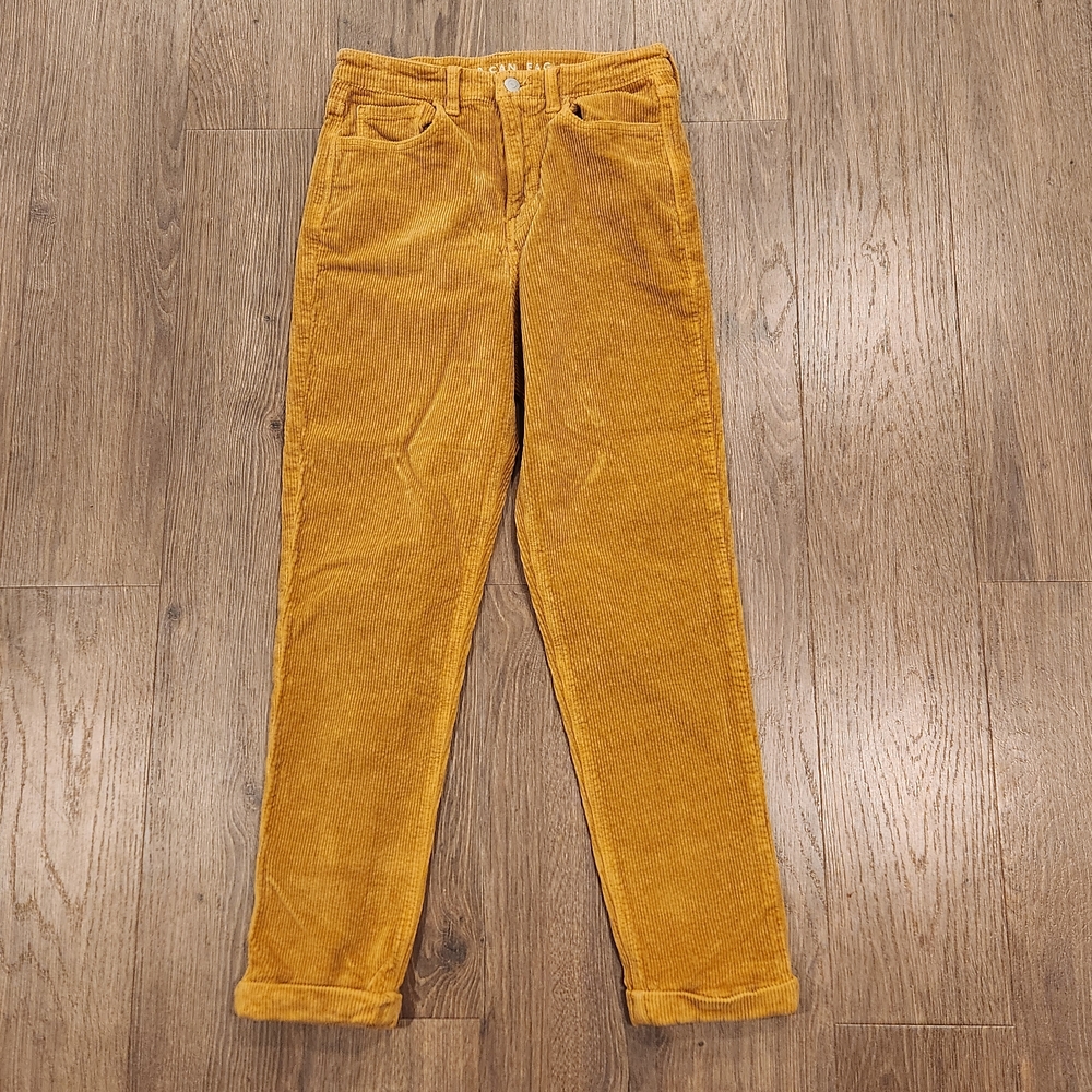 Women's American Eagle High Rise Corduroy Mom Jeans